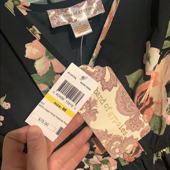 Band of Gypsies New w/ Tags Floral Romper - Picture 4 of 7